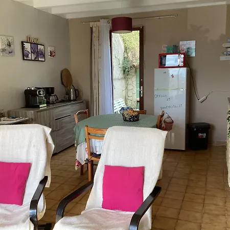 40 Rue Des Moulins * Vachères